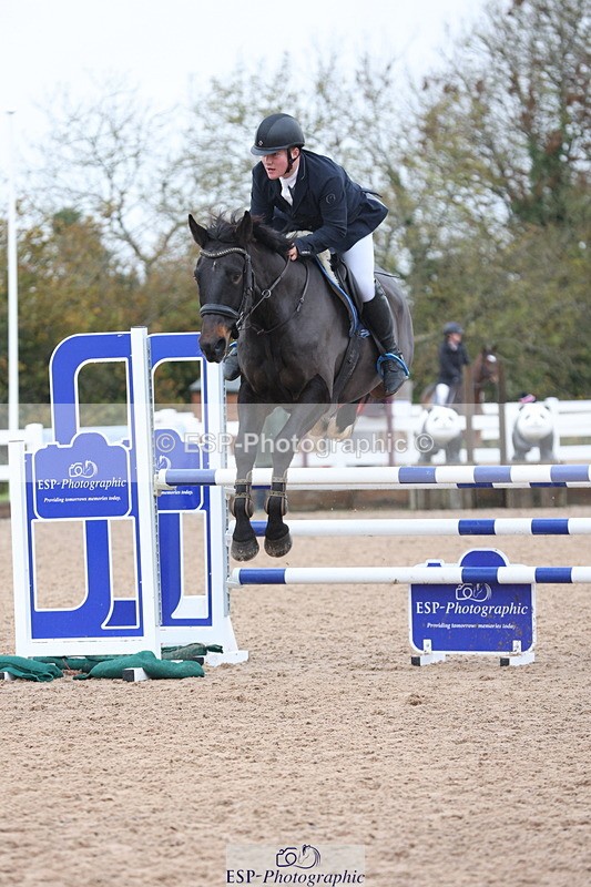 231112A-123815-04102 - Cls 19 Snr 1.05m Open