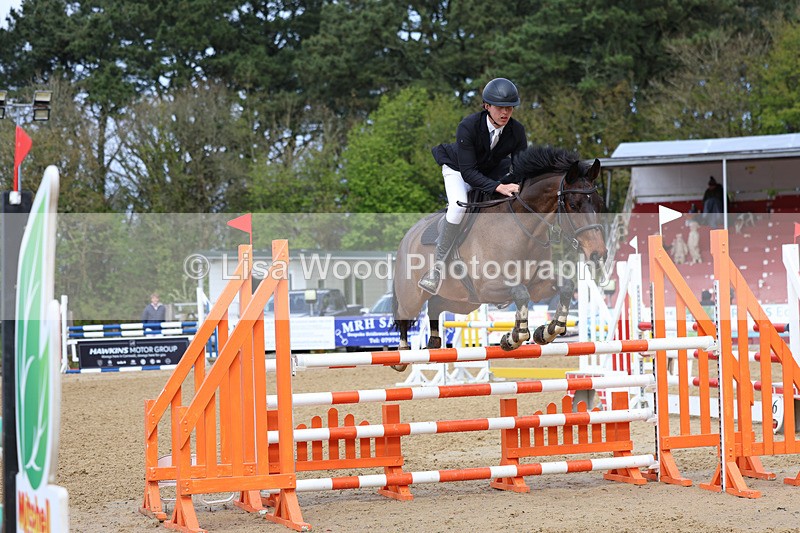 3E7A1954 - Class 7: Senior Newcomers/1.10m open