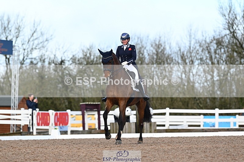 240218A-110943-06136 - 199-Nicola.Buchanan-St.Giles.flamboyant