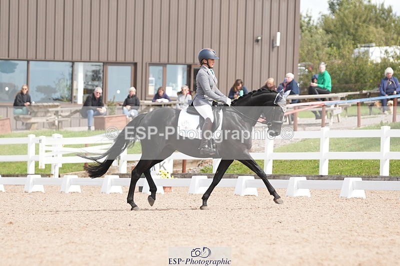 250906-120407-01692 - 011-Lee-Anne.PineMay.diamond