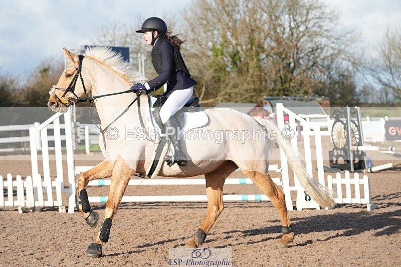 251129-114343-00350 - 70cm