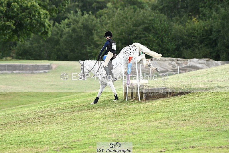 240825X-103252-31138 - 70cm XC 10.00 to 11.00