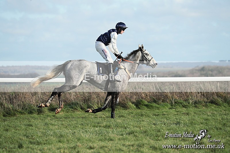 PtP 141225  1687 - New Forest Hounds PtP Larkhill 14/12/25