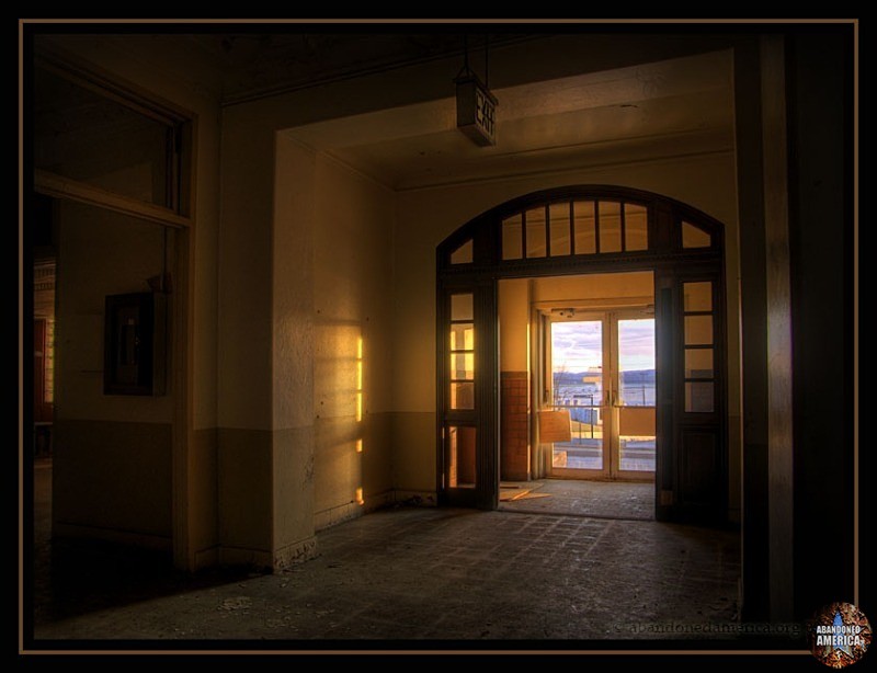 Abandoned Air Force base - Matthew Christopher's Abandoned America