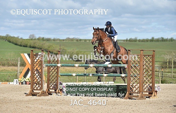 JAC_4640 - CLASS 11 SAT Andrew Hamilton Coach, RHS Foxhunter Championship Qualifier