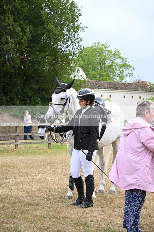 WJ6_0978 - Class 14 Intermediate Jumping 75cm