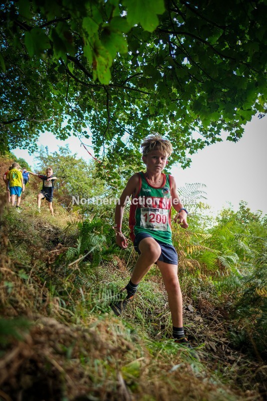 DSCF4670 - Reeth fell race age grades