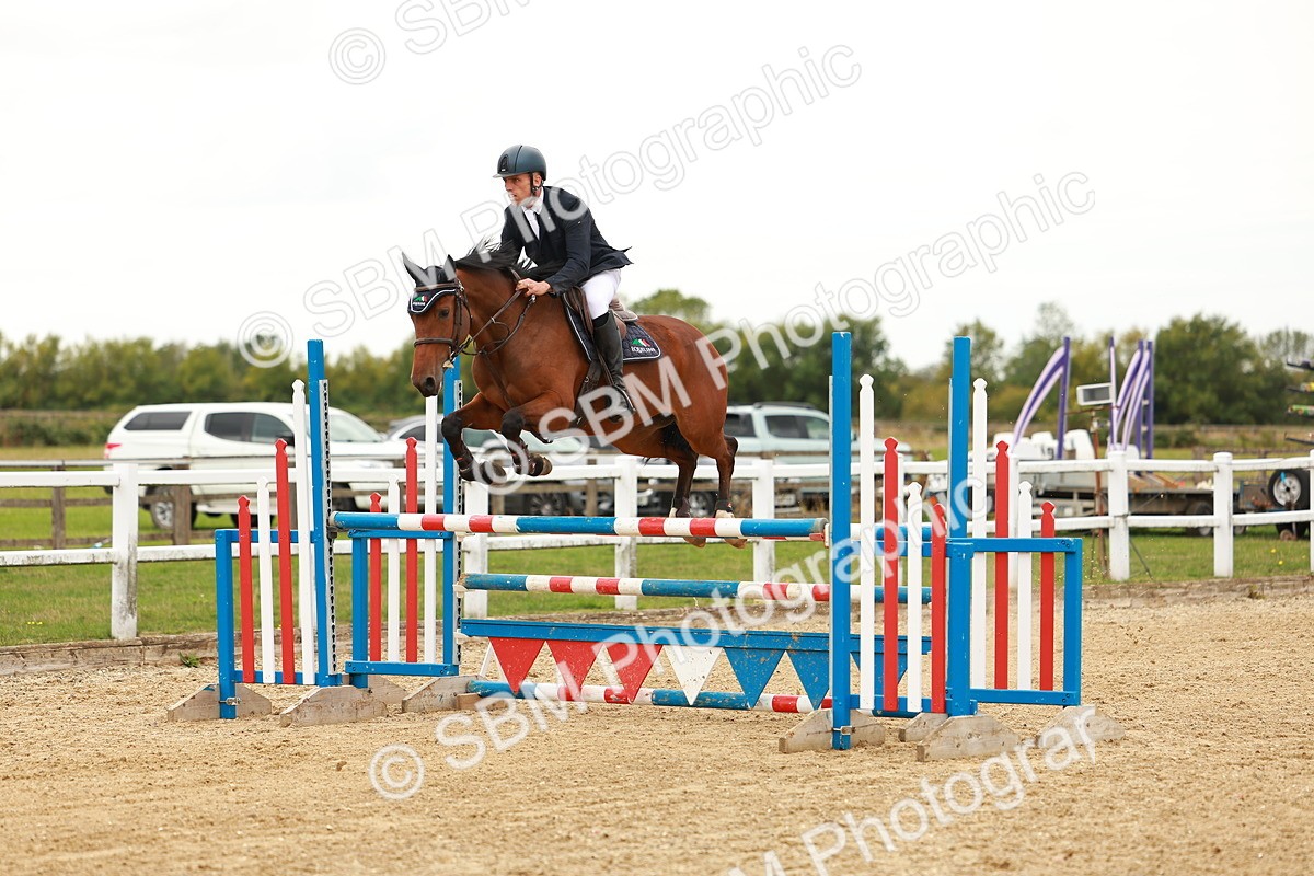 SBM_001599 - Class 4 - Senior Newcomers - 1.10m