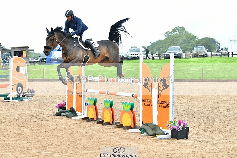 230723A-093244-10567 - Cls 4, 2 Star Small 1.30m