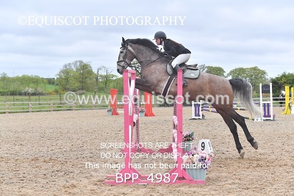 BPP_4987 - CLASS 24 SUN Senior BritiNovice/ 90cm Open