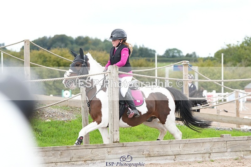 250921-144547-03720 - Cls 20 Pony 80cm Derby