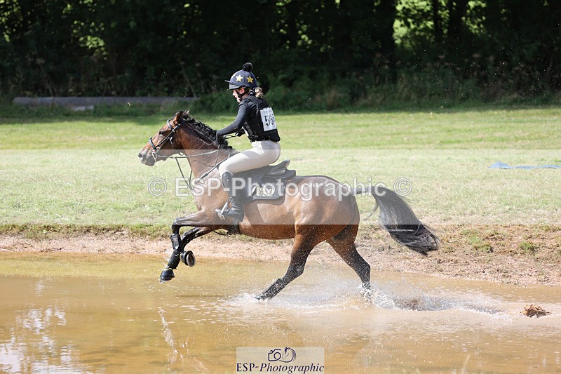 240825X-113919-32309 - 70cm XC 11.00 to 12.00