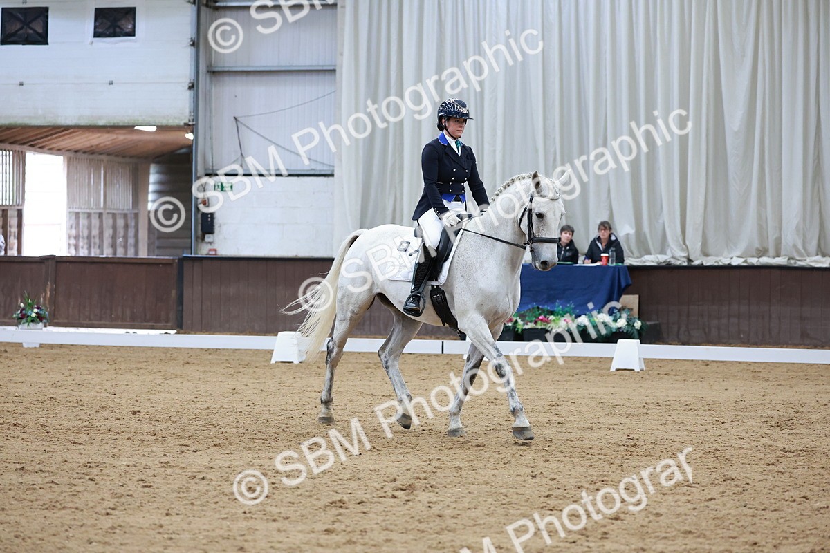 SBM_009882 - Class 6b - Novice 6 - 12.40-13.43