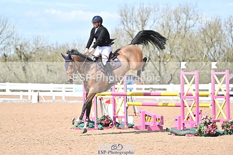 240418A-135413-03639 - Cls 13, 1 Star Bronze Tour 1.10m