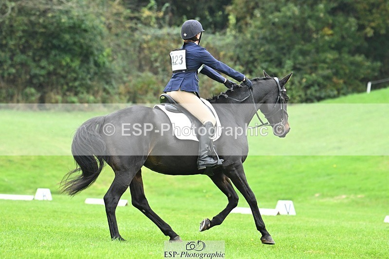 241024-150638-04703 - 423-Alexandra.Erskine.Scott-PRIMITIVE.DAYLIGHT