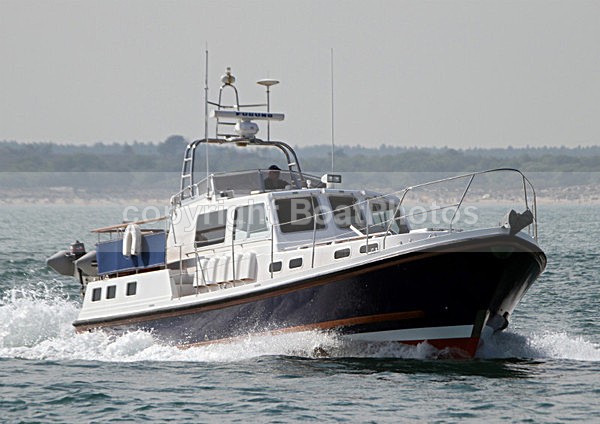 110422 STIRLING ROSE IMG_4641 - Flybridge Cruisers