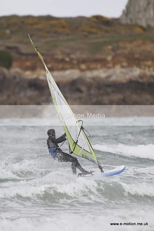WS 020510-14 - Windsurfing