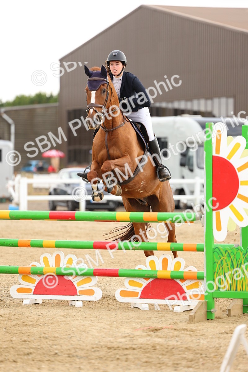 SBM_010248 - Class 3 - Senior Newcomers - 1.10m Open