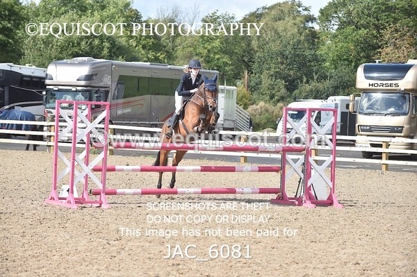 JAC_6081 - CLASS 6 SAT Springboard 128cm/ 138cm Restricted Handicap