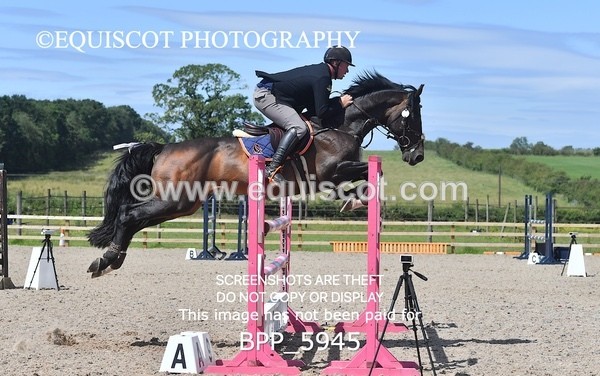 BPP_5945 - CLASS 7 Senior Foxhunter/ 1.20m Open