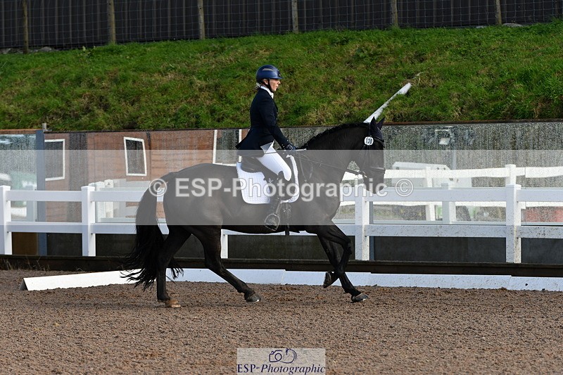 231104A-102837-00087 - Cls 4 Novice 22