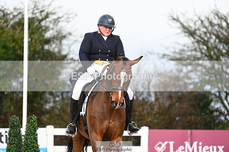 240218A-094136-05202 - 201-Emily.farleigh-Wake.up