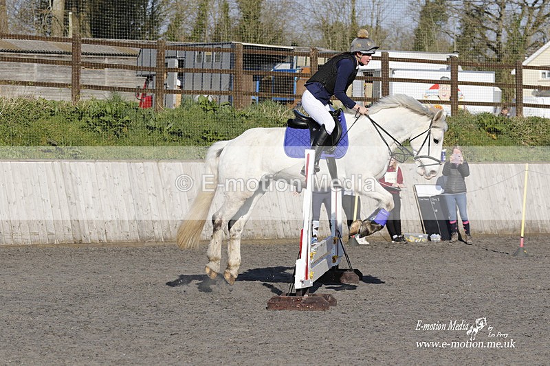 _EST0100 - Bourne Valley Riding Club Winter Showjumping 27/03/22