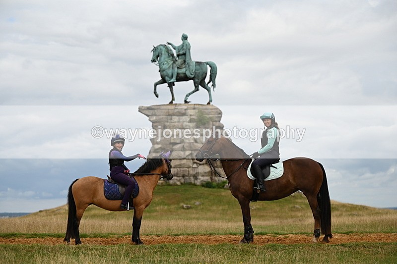 DSC_6142 - Time at Statue 12:17 to 12:44