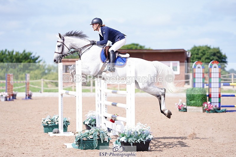 240802A-105416-03702 - Cls 15 Foxhunter