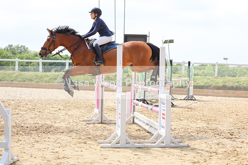 3E7A1111 - Class 13: Senior Newcomers/1.10m open