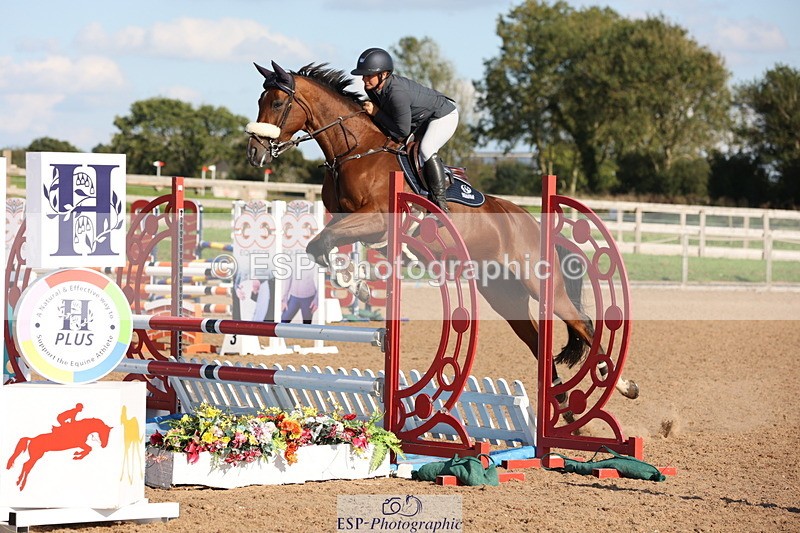 230915A-161351-03084 - Cls 6 Snr 1.05m Derby