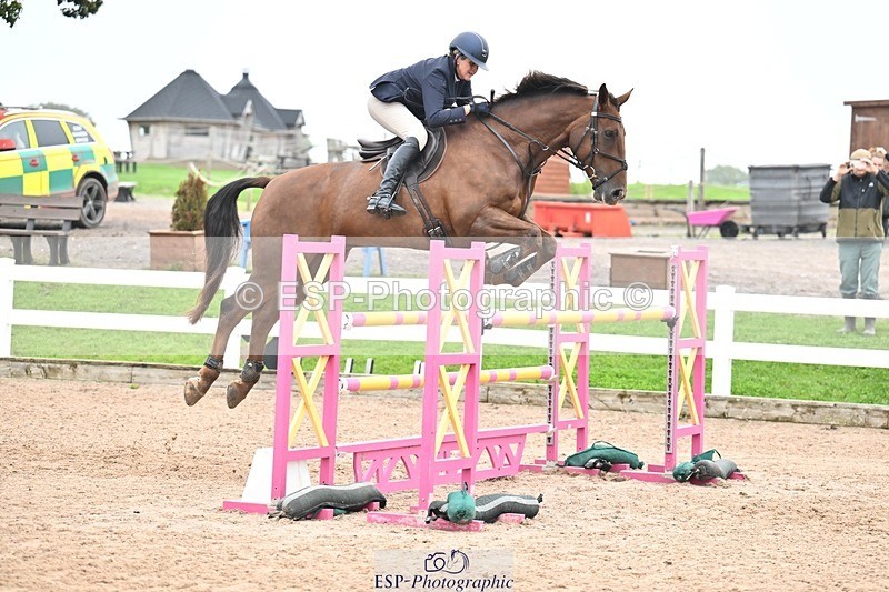250917-135928-00754 - Cls 5 Foxhunter and 1.20m Open