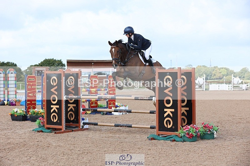 250911-104202-00698 - Cls 2 Snr Newcomers