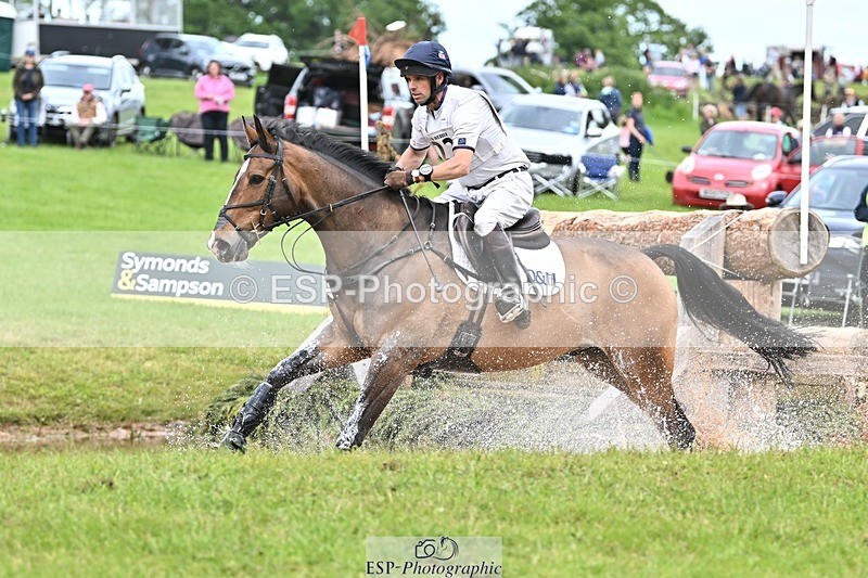 240525-153914-17223 - 222-KILCANNON_SENSATION-Harry_Meade