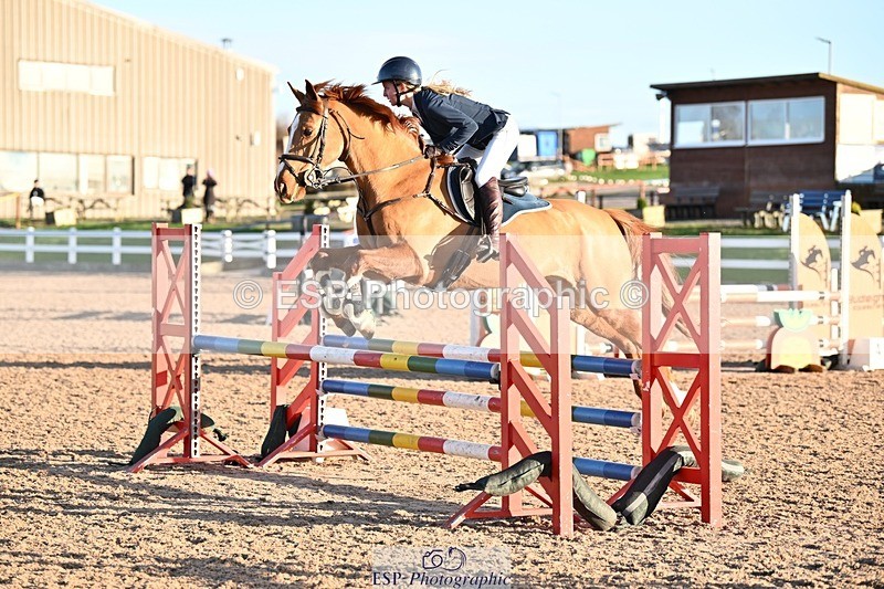 241208-095117-01541 - Cls 18 Bliss of London Novice Champ Q