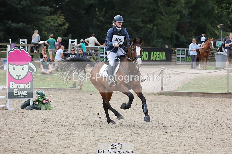 240823X-141111-18237 - 70cm R1 13.45 to 15.30