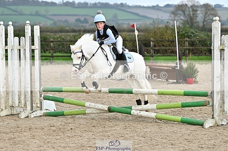 241110-133428-00875 - 60-65cm Arena Eventing