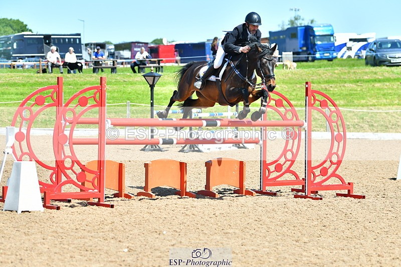 230527A-120818-04372 - Cls 15 Foxhunter