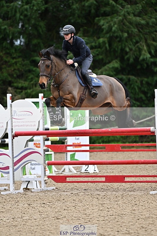 250201A-144554-01017 - Cls 04 Local Horse 120cm
