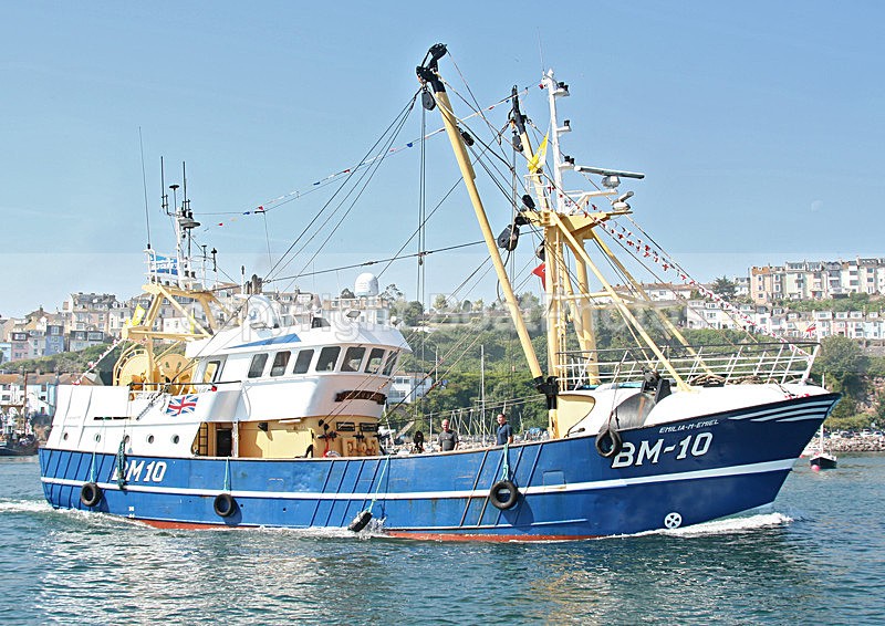 060617 EMILIA-M-EMIEL BM-10 IMG_9374 - BRIXHAM TRAWLER RACE 2006