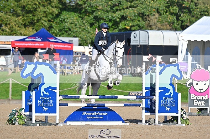 241027-094709-16110 - 386-Sarah.Ulph-COOL.ICE