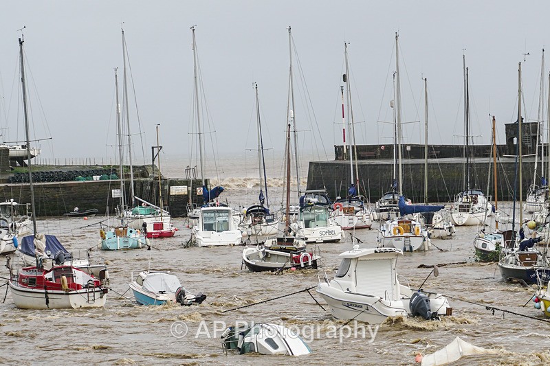 ACP04688-1 - Aberaeron Harbour, during storm Callum 13/10/2018