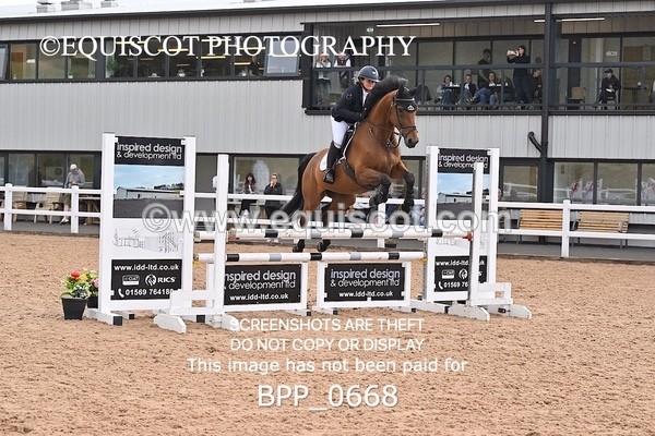 BPP_0668 - CLASS 28 SUN Nupafeeds Senior Dicovery/1m open