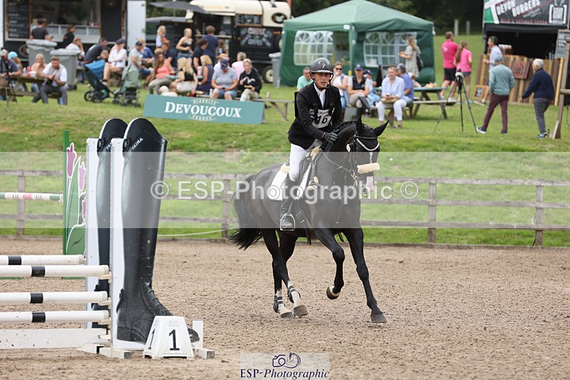 240804-142234-15837 - 616-Max_Forster-HEVANS_ROYAL_REVOLUTION