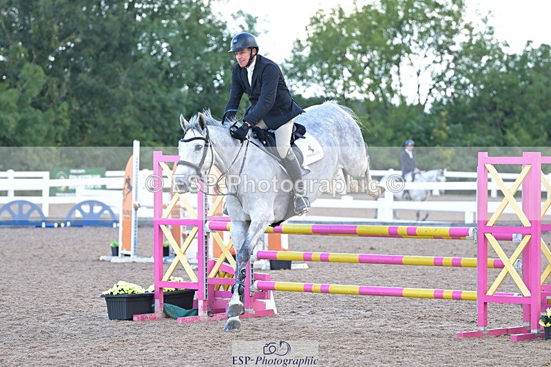 240912A-102516-01006 - Cls 8 Snr British Novice and 90cm Open