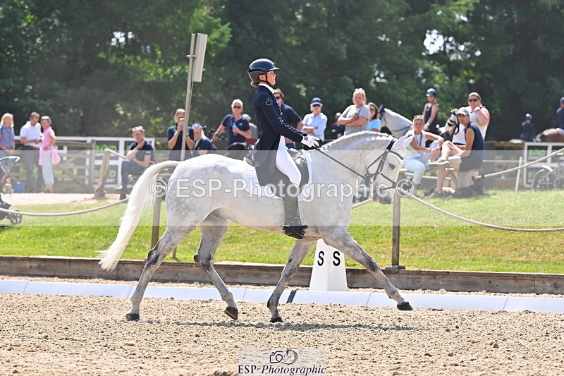 250523A-144105-07645 - A-051-Jemima.Howden-VAN.KAUNITZ