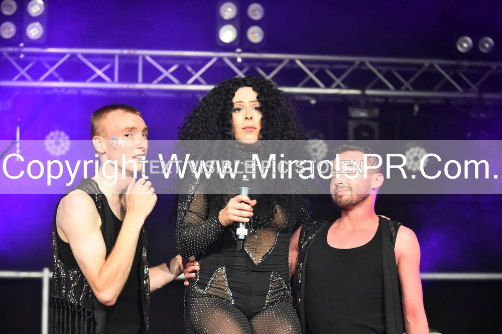 SH4_6881 - The Cher Experience