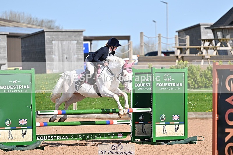 260408-103140-00178 - Cls 2 British Novice and 90cm
