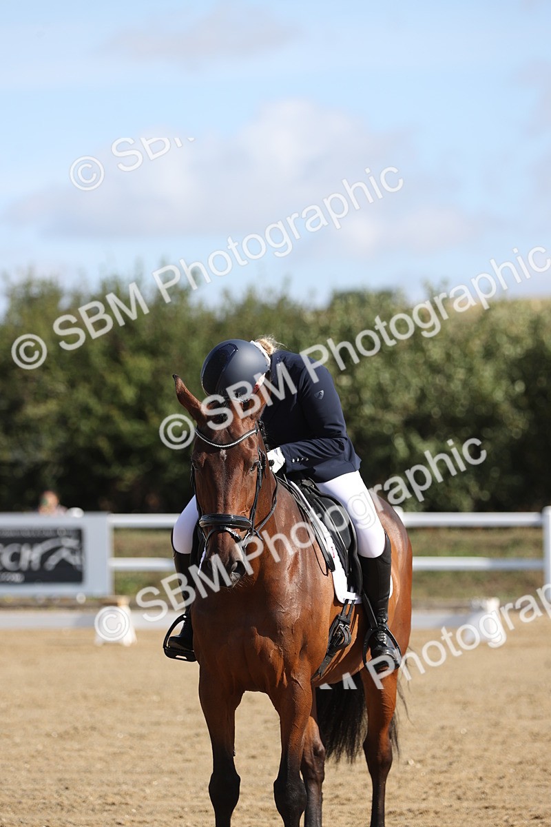 SBM_001113 - Class 2 - Intro 4 Champs - 9.44-10.38