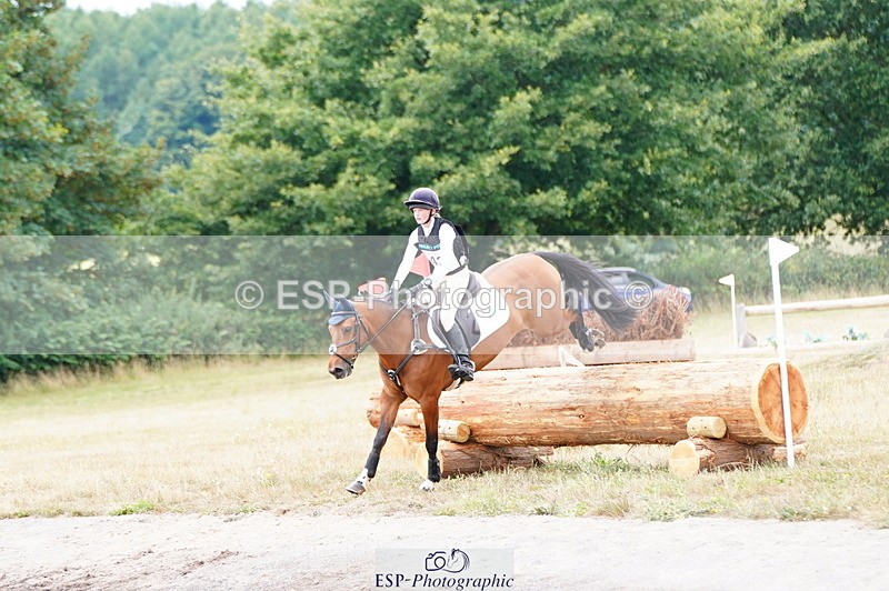 250802A-135510-04889 - A-042-Pippa.Krzywiec-LIMITED.EDITION